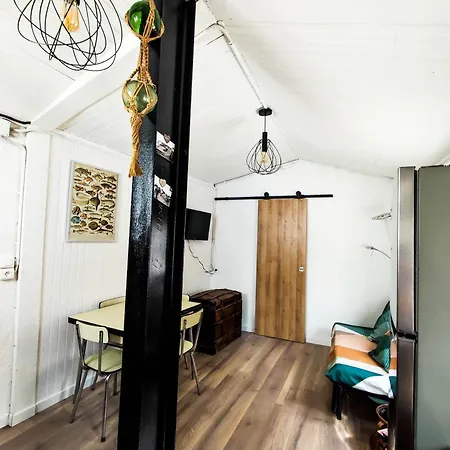 Semesterbostad Maisonnette De Pecheur Chauffee Et Climatisee Port-la-Nouvelle